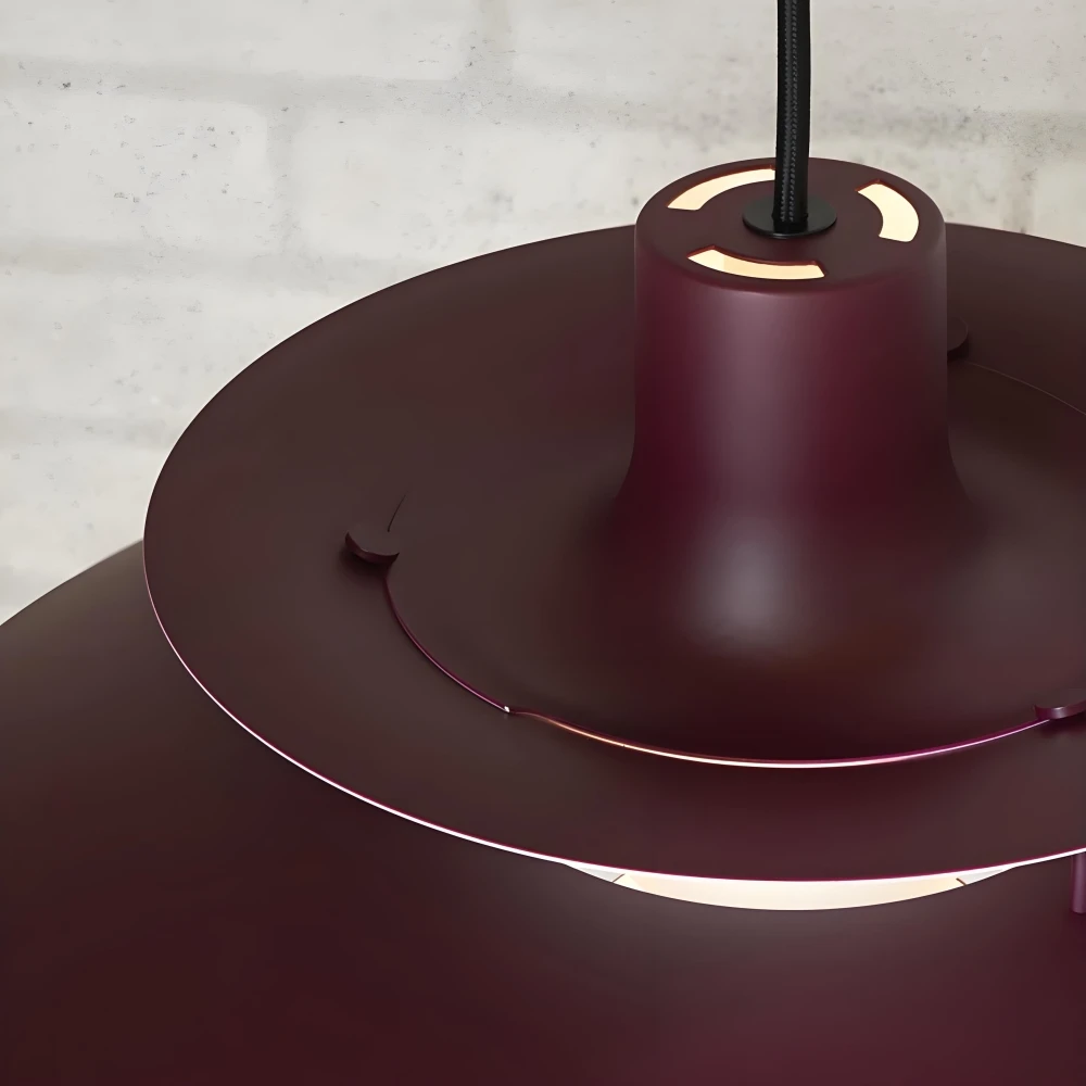 Smooth pendant finish detail
