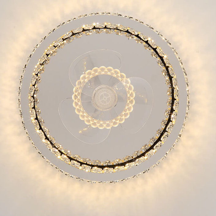 Vue de dessus d'un ventilateur de plafond circulaire à LED et cristal