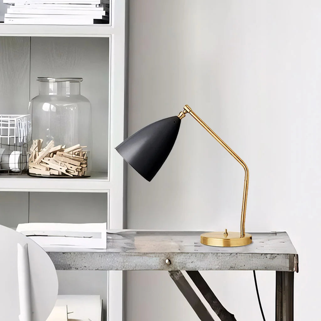 Anakin Grasshopper Rotatable Table Lamp-des-2.webp__PID:97fdebbc-d173-4106-8ab8-b588cda83f67