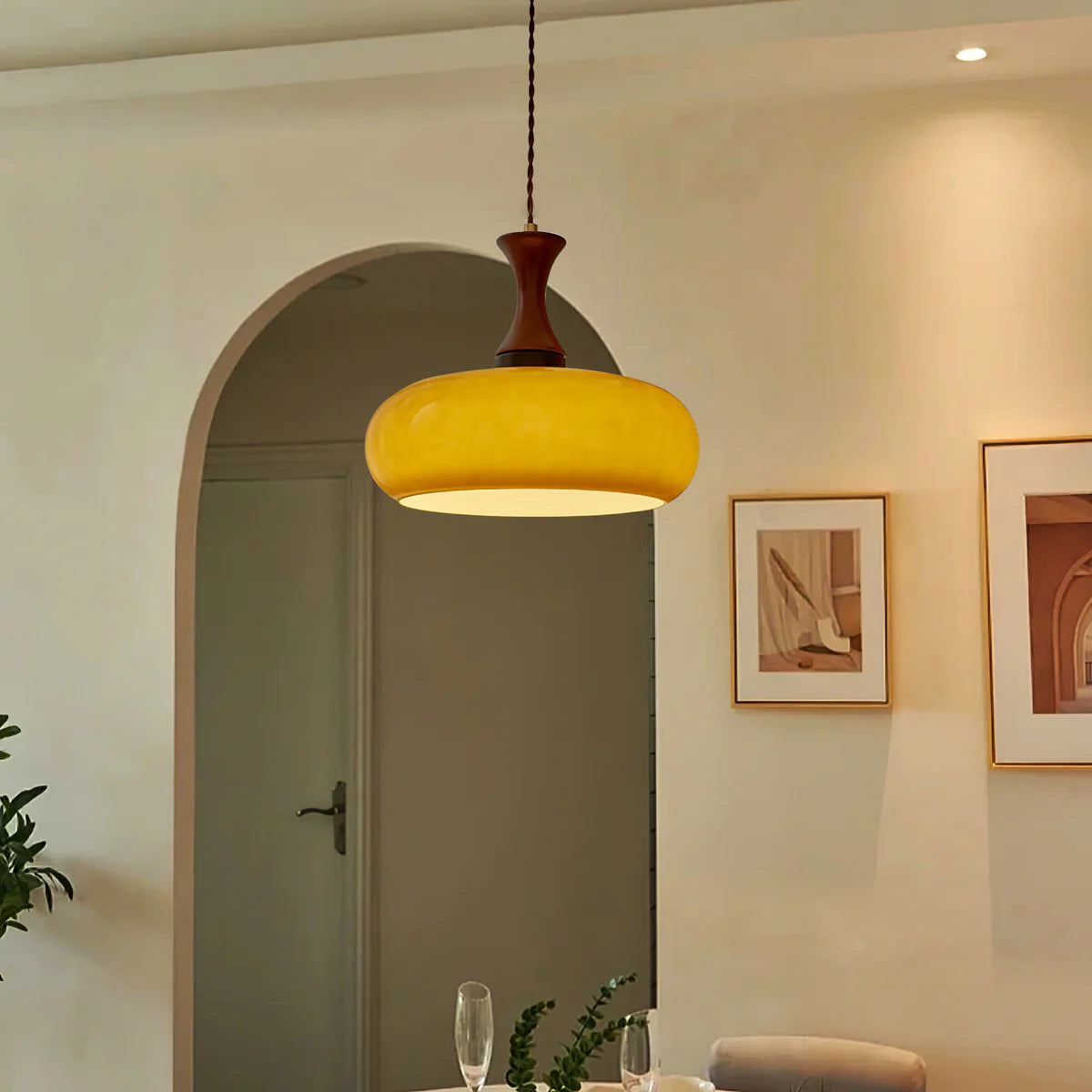Alva Moderne skandinavische Plug-In-Pendelleuchte scene2.webp__PID:13d8c2c2-f620-4afa-b8c1-4f5fa8d638c8