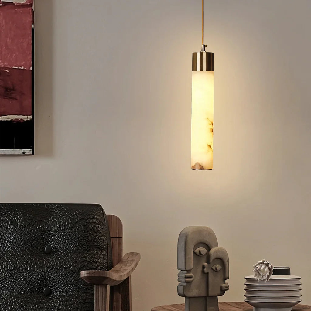 Ismara Alabaster Messing Vertikal Weiß Pendelleuchte1.webp__PID:4abb71c3-4790-46f3-82c2-06edb02d771f