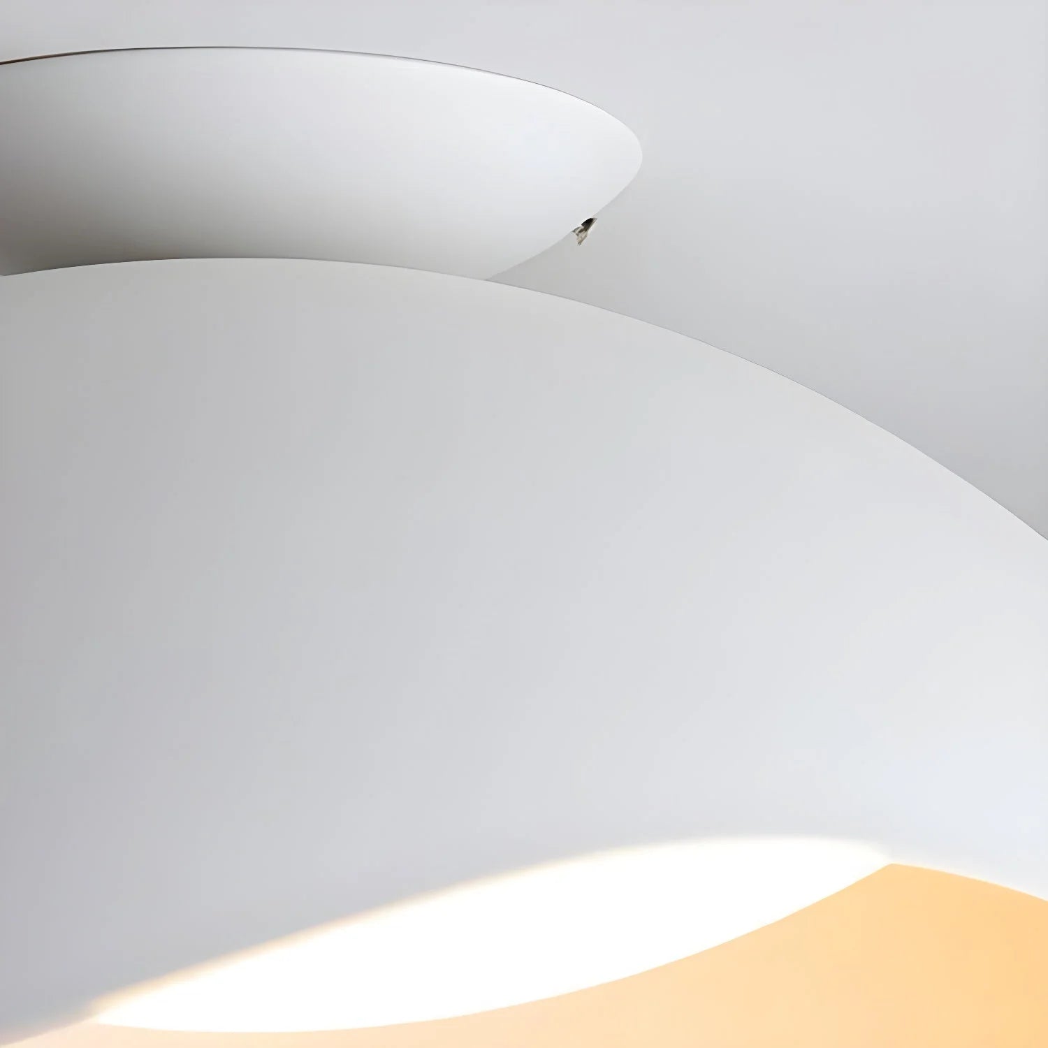 Sivana-Wave-Eggshell-Modern-Ceiling-Light (9).webp__PID:ddf5c0b7-3c01-48d6-8958-388890ecbfae