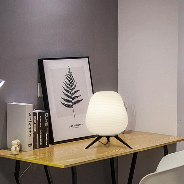 Leary Modern Hand-blown Table Lamp19.jpg__PID:0f0a33e1-b3f8-4a7b-b6b5-0ceb45ff659c