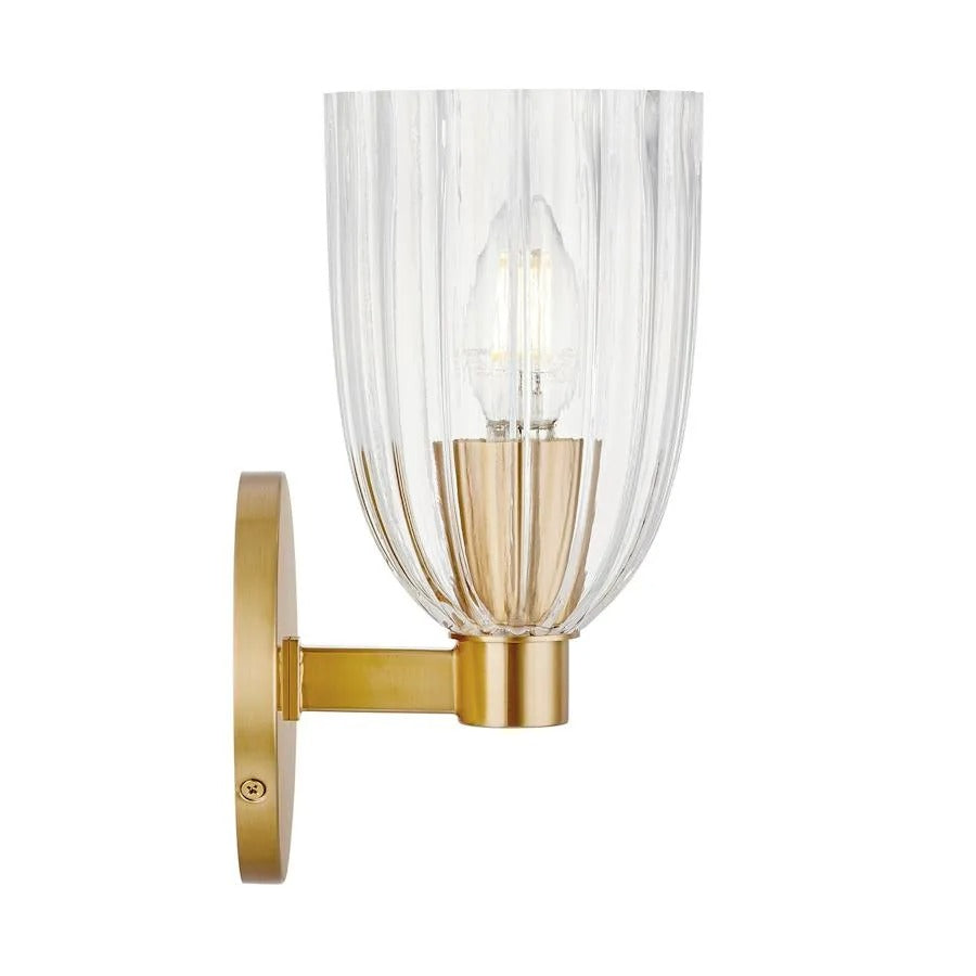 Calista Moderne Wandleuchte aus geripptem Glas und Messing2.webp__PID:9a6e099d-70cd-44f4-a3be-04322fcc9be3