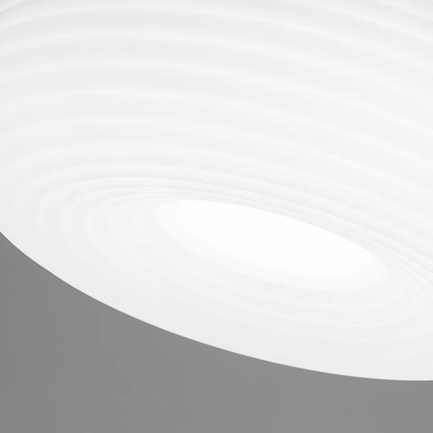 Lampada a sospensione rotonda a strisce bianche crema Isaraine-细节图-1.webp__PID:269f7a41-a4c6-47d2-8895-6e28f4e77843