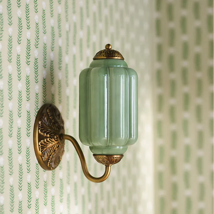 Lumi_Vintage_Milk_Glass_Oiled_Brass_Eloise_Sconce_10_1.webp__PID:8ff6ecf3-0259-4e92-8a8b-88732061955a