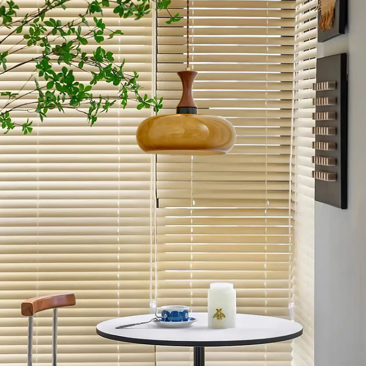 Alva Moderne skandinavische Plug-In-Pendelleuchte scene3.webp__PID:d8c2c2f6-20ea-4af8-814f-5fa8d638c8e9