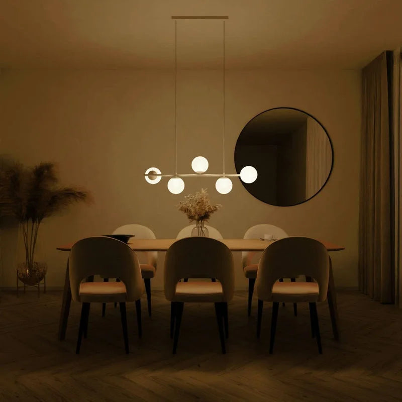 Norithra Moderne Glaskugel-Pendelleuchte-场景图-10.webp__PID:2c07db7b-fb77-4a42-811c-3ba7a4fc41d9