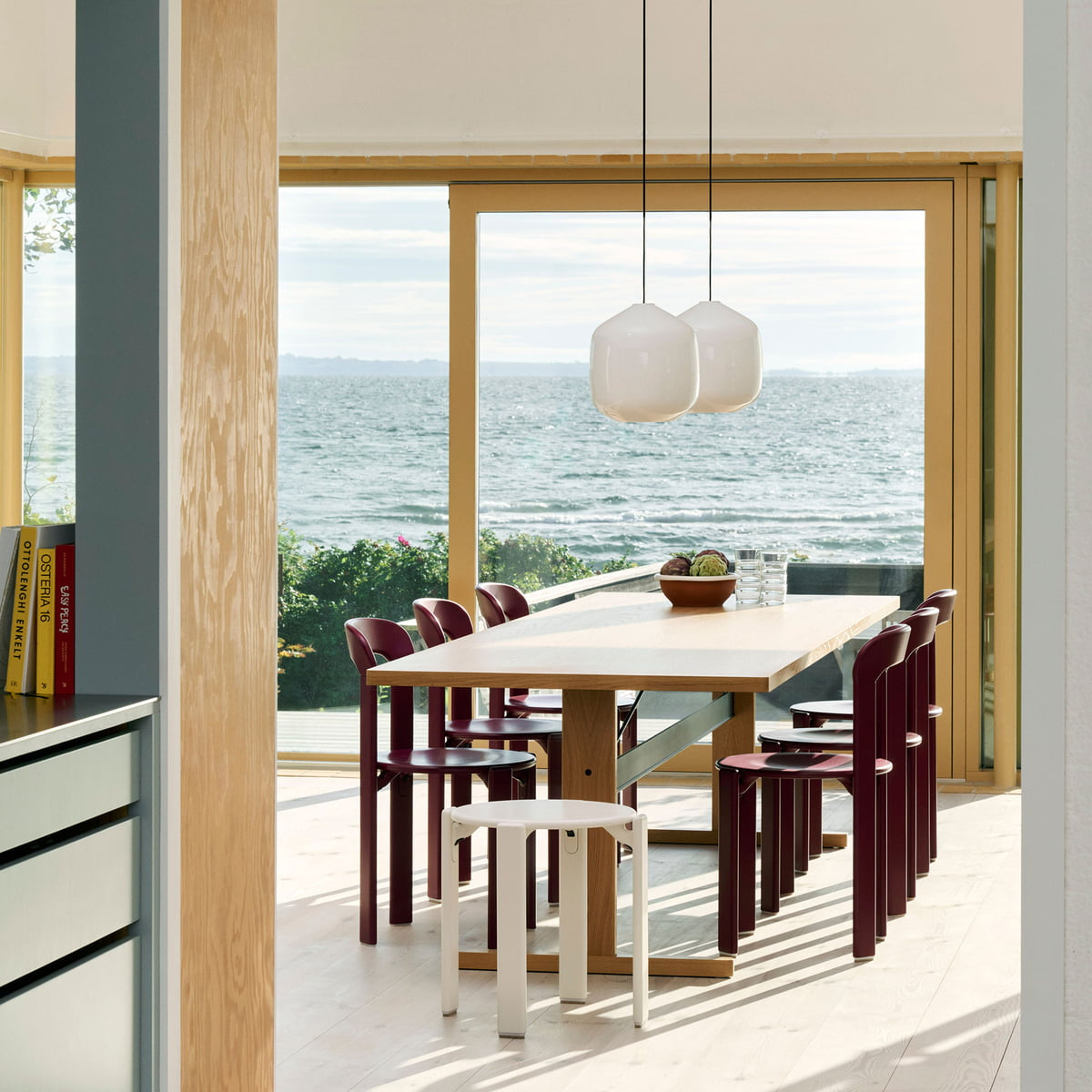 Lyovara Minimalistische Pendelleuchte in Kokosnussform in Weiß (3).webp__PID:50737a72-ec6d-4b0b-8aaa-69c276fc460f