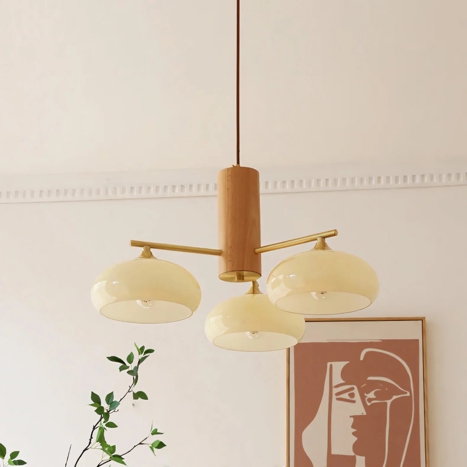 Clio Bauhaus Milchglas-Kronleuchter-sku-3beige.webp__PID:95c3e8d1-36fb-415c-ae64-760925a698b8