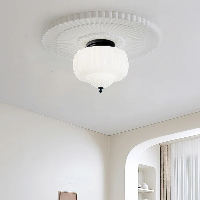 Giada Moderne Deckenleuchte aus Milchglas (6)(1).webp__PID:11dccf17-ce66-4712-8466-4f985aa2e5f3