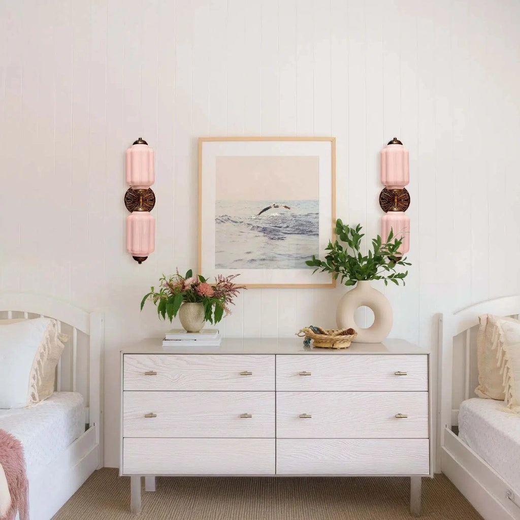 Eirlysia Vintage Eloise Milchglas Wandleuchte-23.webp__PID:081b5023-00ac-49e3-940b-8a6b6edc050f