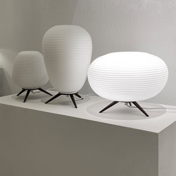 Leary Modern Hand-blown Table Lamp16.jpg__PID:9b9c5c0f-0a33-41b3-b87a-7bb6b50ceb45