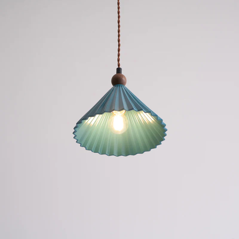 Eirene Minimalistische plissierte Keramik-Kegel-Pendelleuchte (11).webp__PID:46796891-6d67-4a38-a9ab-daa5d4bd0569