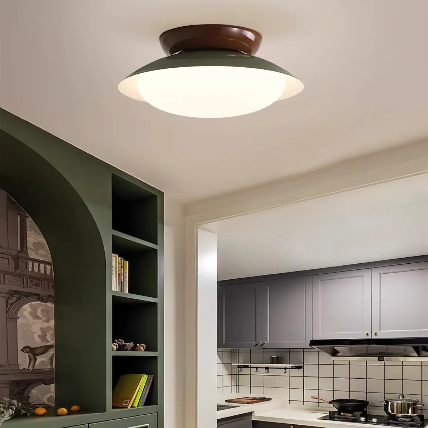 Moderne Deckenleuchte „Liam“ mit mattiertem Kuppelschirm scene2.webp__PID:3847c040-798e-48b6-91d8-b471625c5fbd