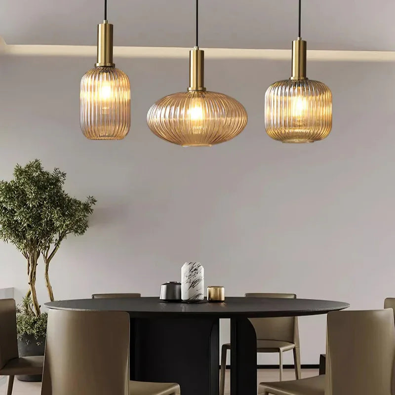 Scylla Modern Creative Ribbed Glass Pendant Light1 (5).webp__PID:7194e7aa-5546-4444-b098-3bd5a50ae6e1
