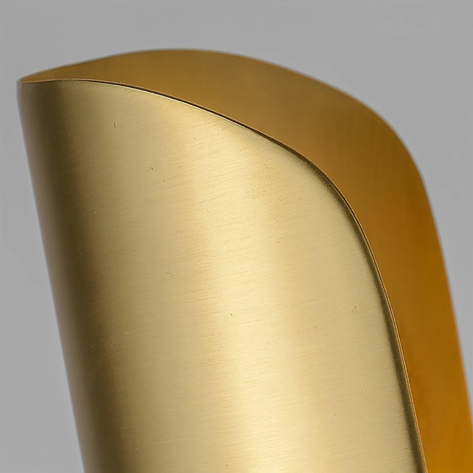 Hades-Arandela-de-Metal-Moderna-Em-Forma-de-H (12).webp__PID:3de0acc8-94e1-43aa-a173-a90c7585cc93