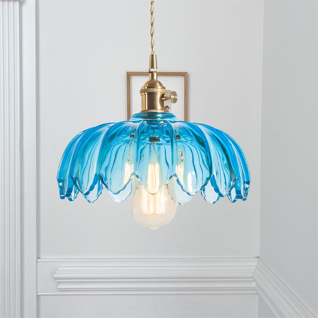 tulip glass blue.jpg__PID:071d664c-39ba-466f-b560-b67a34dac0a0