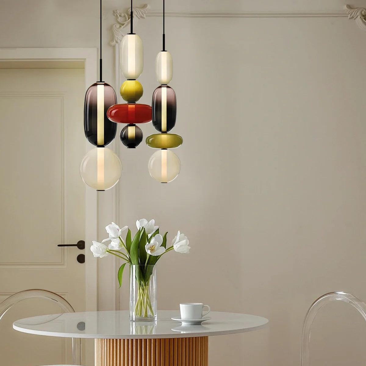 Vesa Nordic Candied Glass Pendant Light scene1.webp__PID:b8cc5f30-0028-4e2e-a789-94dd212efc2b