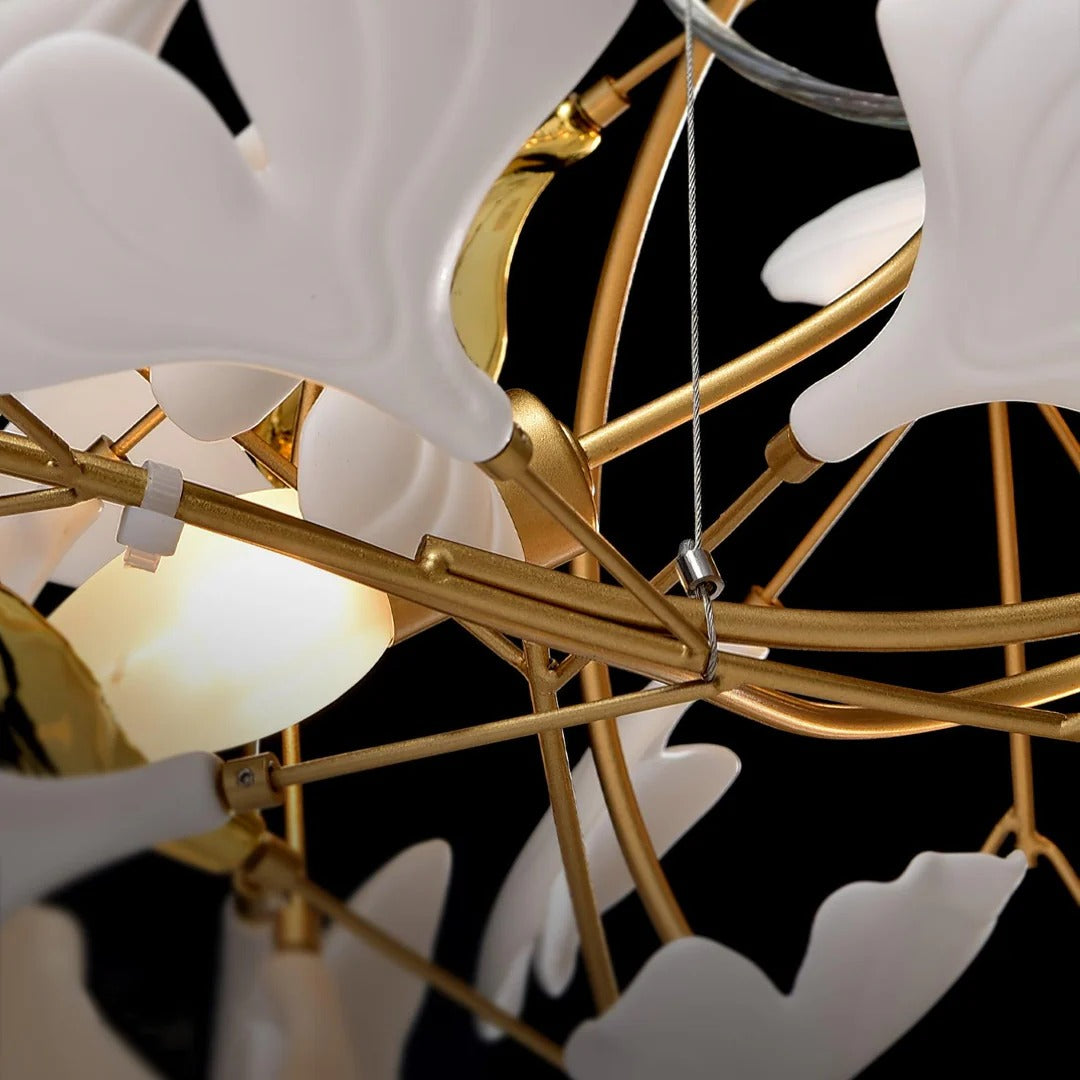 Aurelia Modern Organic Ginkgo Chandelier detail2.webp__PID:00f904ac-cd46-4e8e-91ee-e5554dedf7ff