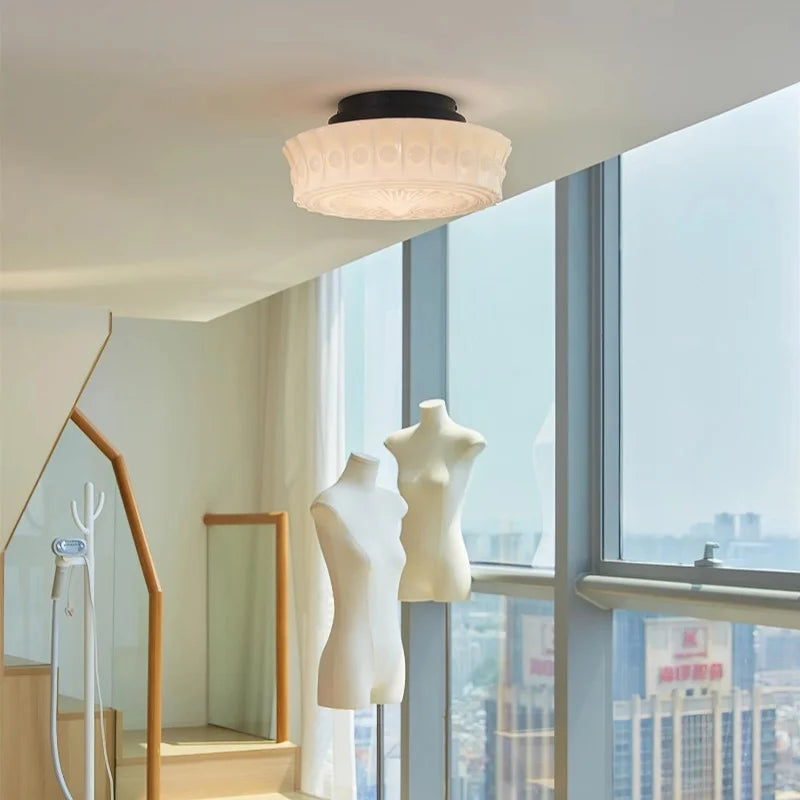 Eira-Retro-Art-Classic-Round-Personalized-Ceiling-Lamp (11).webp__PID:ce57032c-52e6-4535-9289-5cc04f181c8f