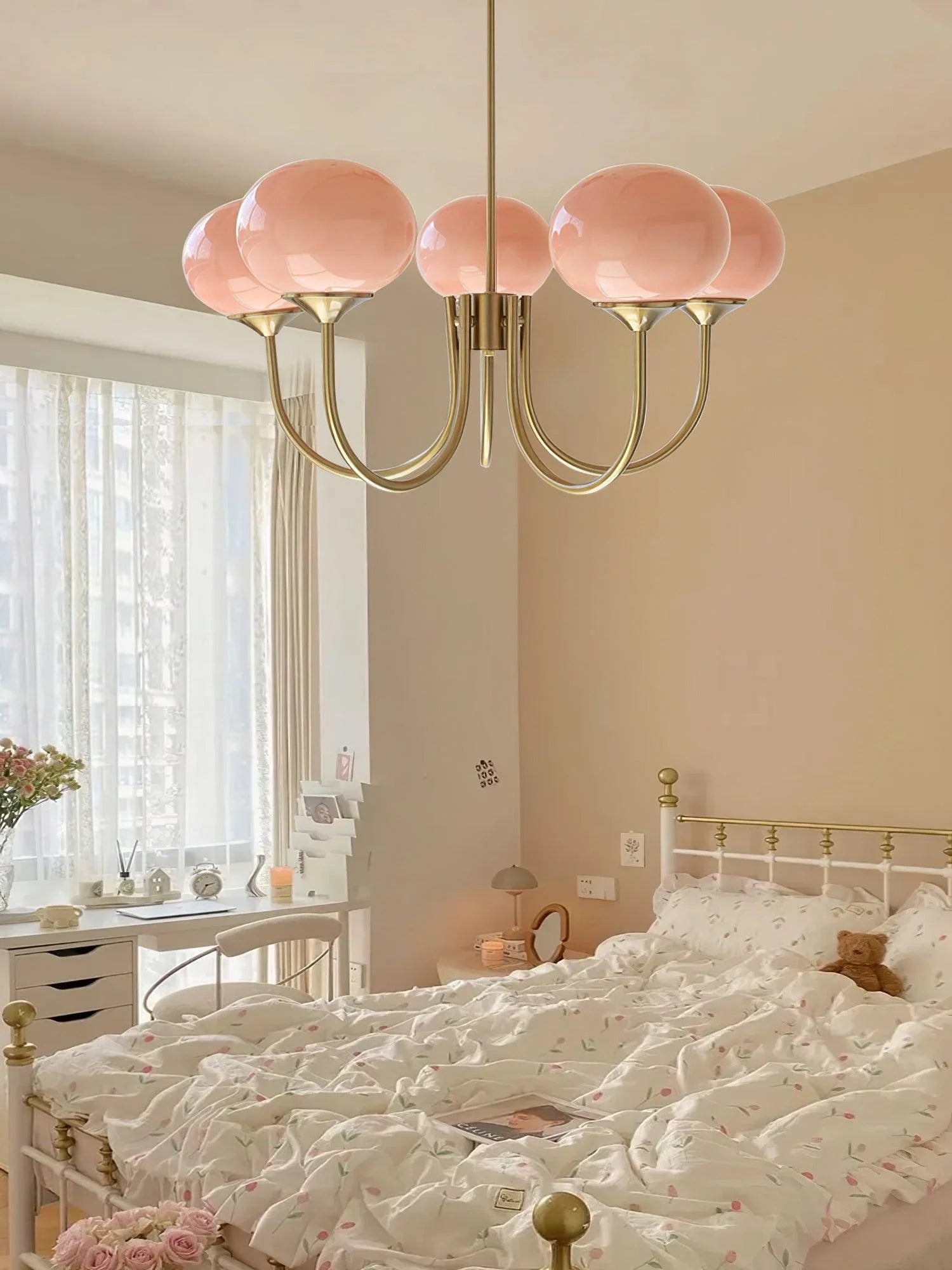 Bauhaus-Cream-Glass-Globe-Chandelier (4) (1).webp__PID:78031bdc-0c8f-4284-ad05-4df46adeaad3