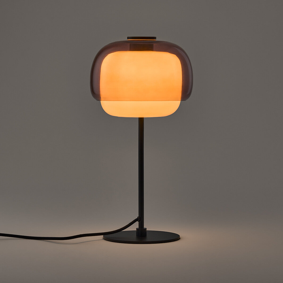 Lampada da tavolo in vetro colorato a doppia cupola moderna retrò Sanae (7).jpg__PID:43245446-08e7-445b-9850-b98acde80634