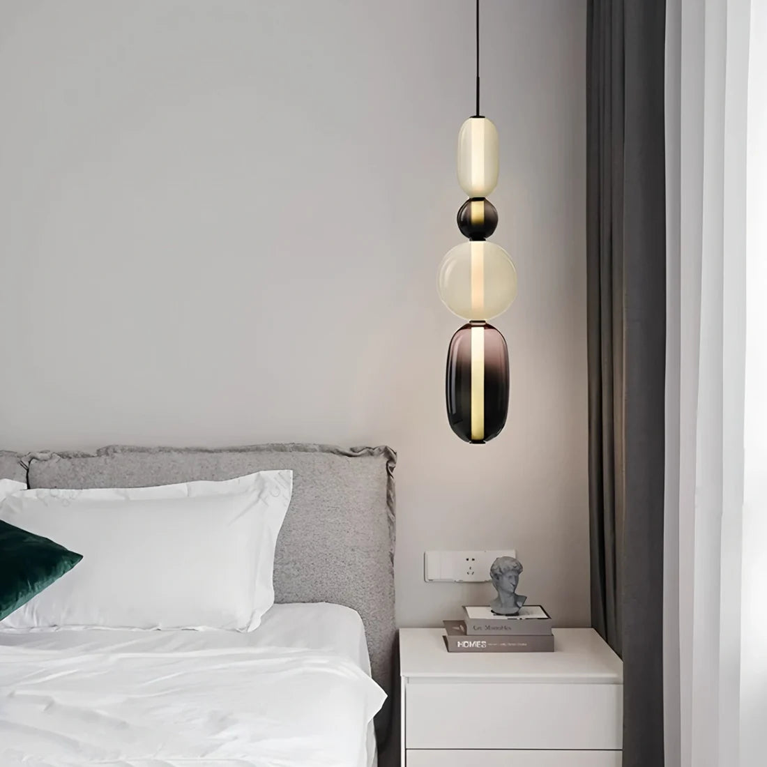 Vesa Nordic Candied Glass Pendant Light scene2.webp__PID:cc5f3000-28de-4e27-8994-dd212efc2bc3