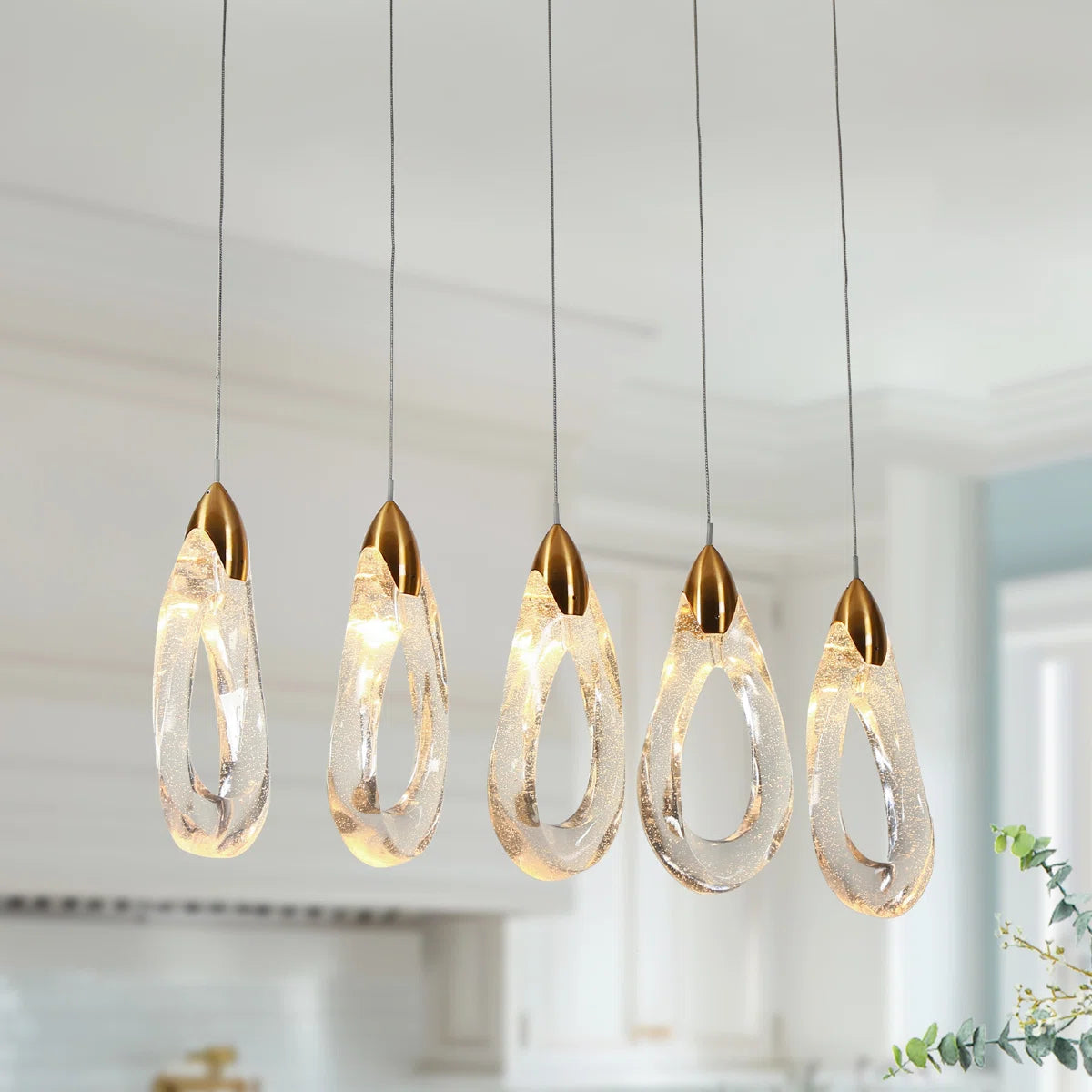 Eirik Modern Resin LED Pendant Light (9).webp__PID:91b4df09-2f87-4783-be77-758aeb0bcedf