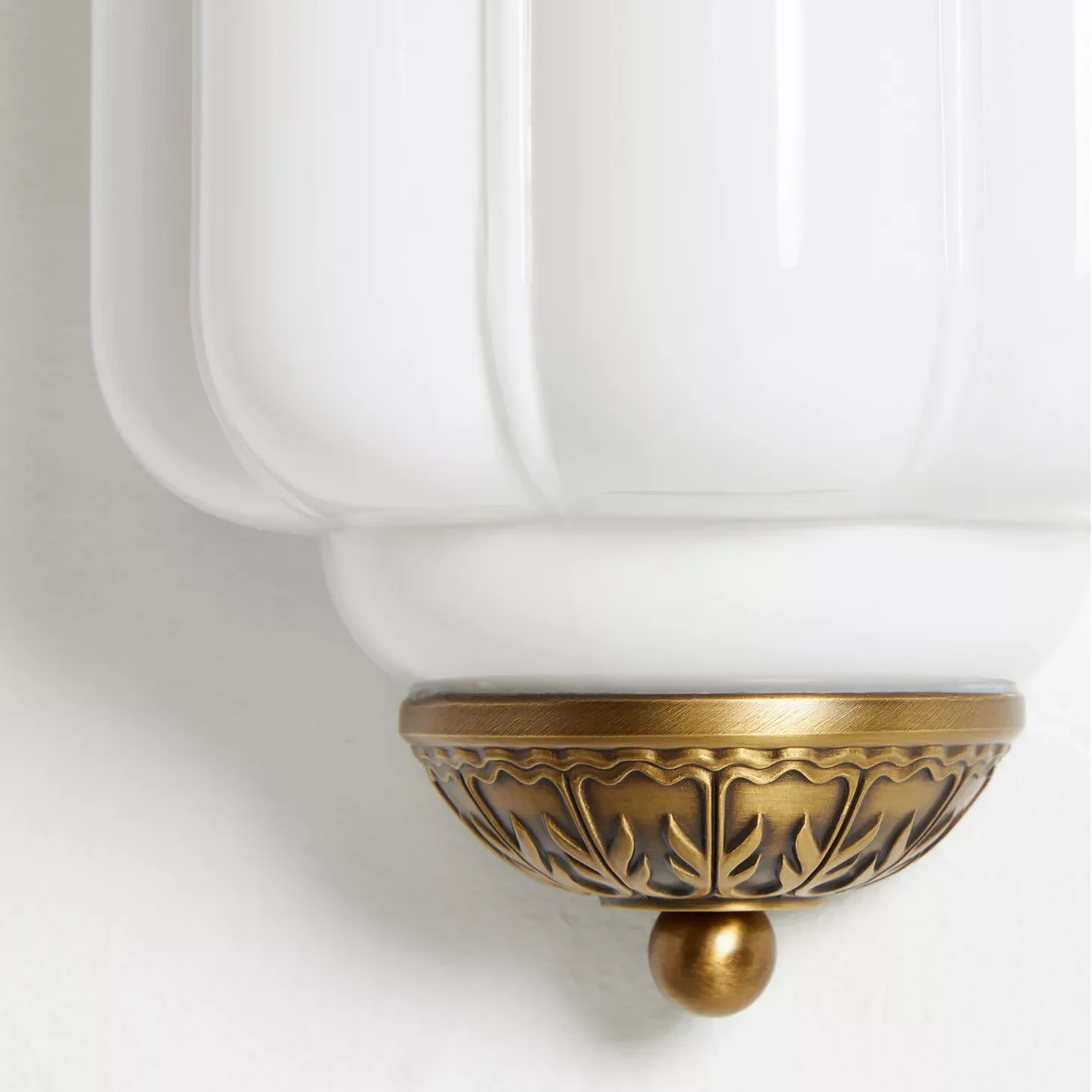 Mania Vintage Antique Milk Glass Flush Eloise Sconce (22).webp__PID:afab2794-b023-420b-9a71-77e79fd329dc