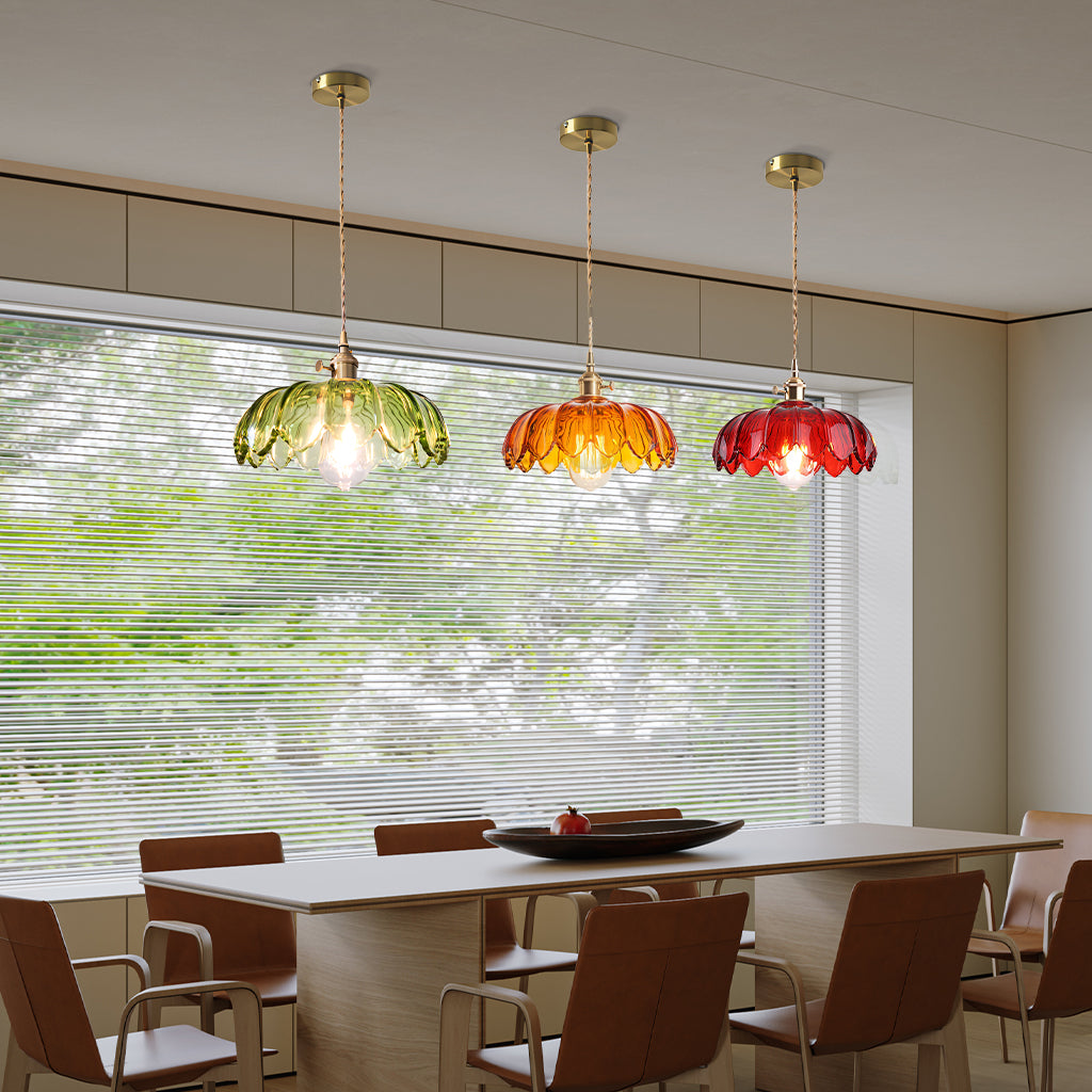 tulip glass pendant light green amber red.jpg__PID:16eed3a3-f4a2-4171-bf07-1d664c39ba86