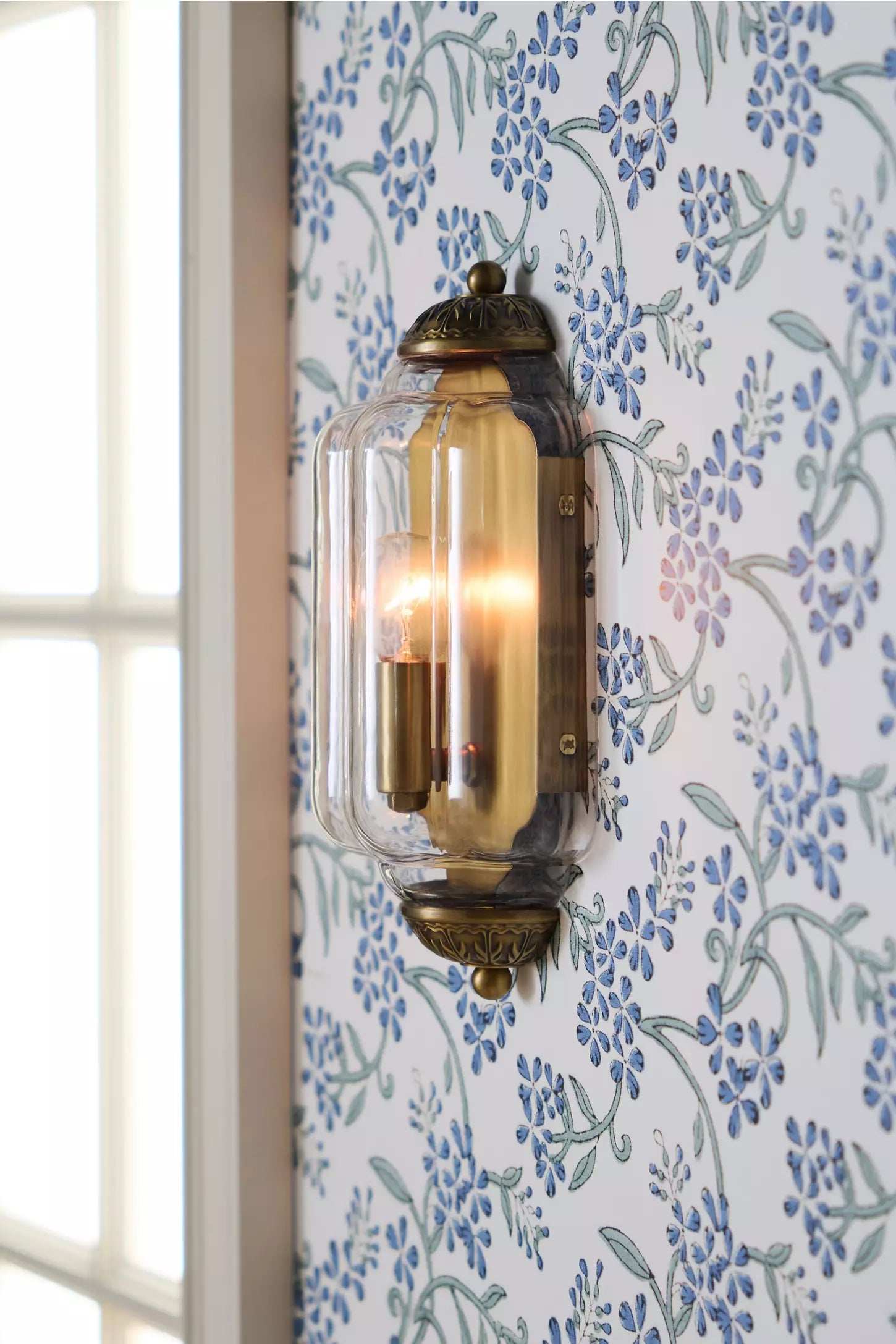 Mania Vintage Antique Milk Glass Flush Eloise Sconce1 (2).webp__PID:e83fee54-4346-453f-a6ec-89f5d064eaec