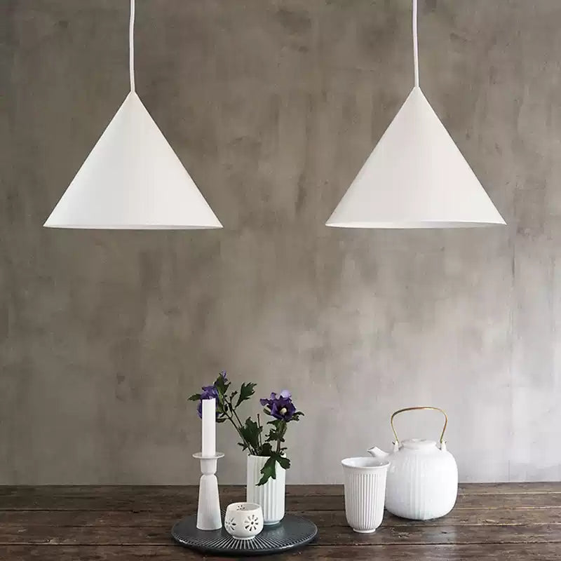 Idun-Minimalist-Cono-Pendant-Light.webp__PID:4b17485e-2480-4ab8-9869-112462859a3d