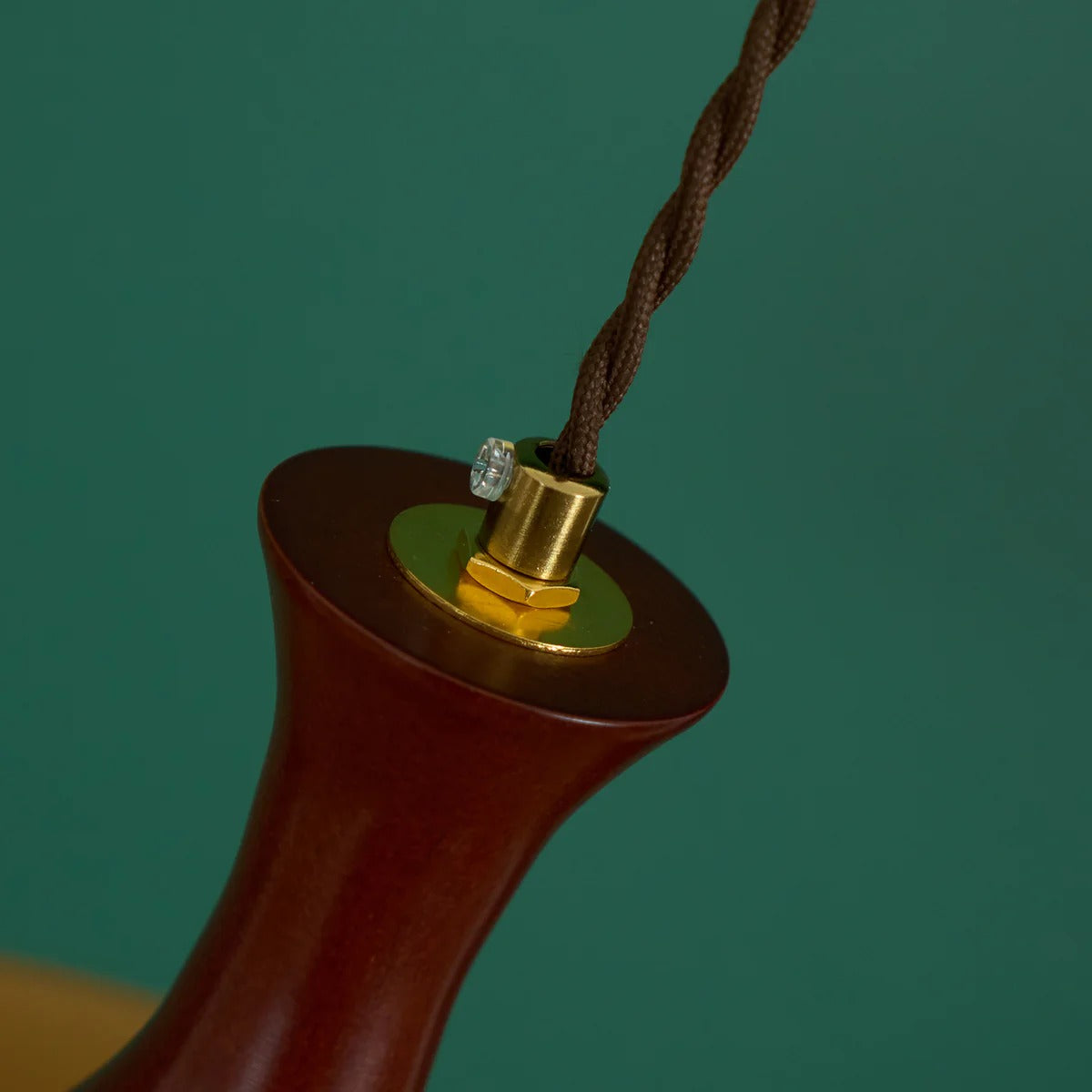 Alva Moderne skandinavische Plug-In-Pendelleuchte detail3.webp__PID:5c41ef9b-13d8-42c2-b620-eafaf8c14f5f