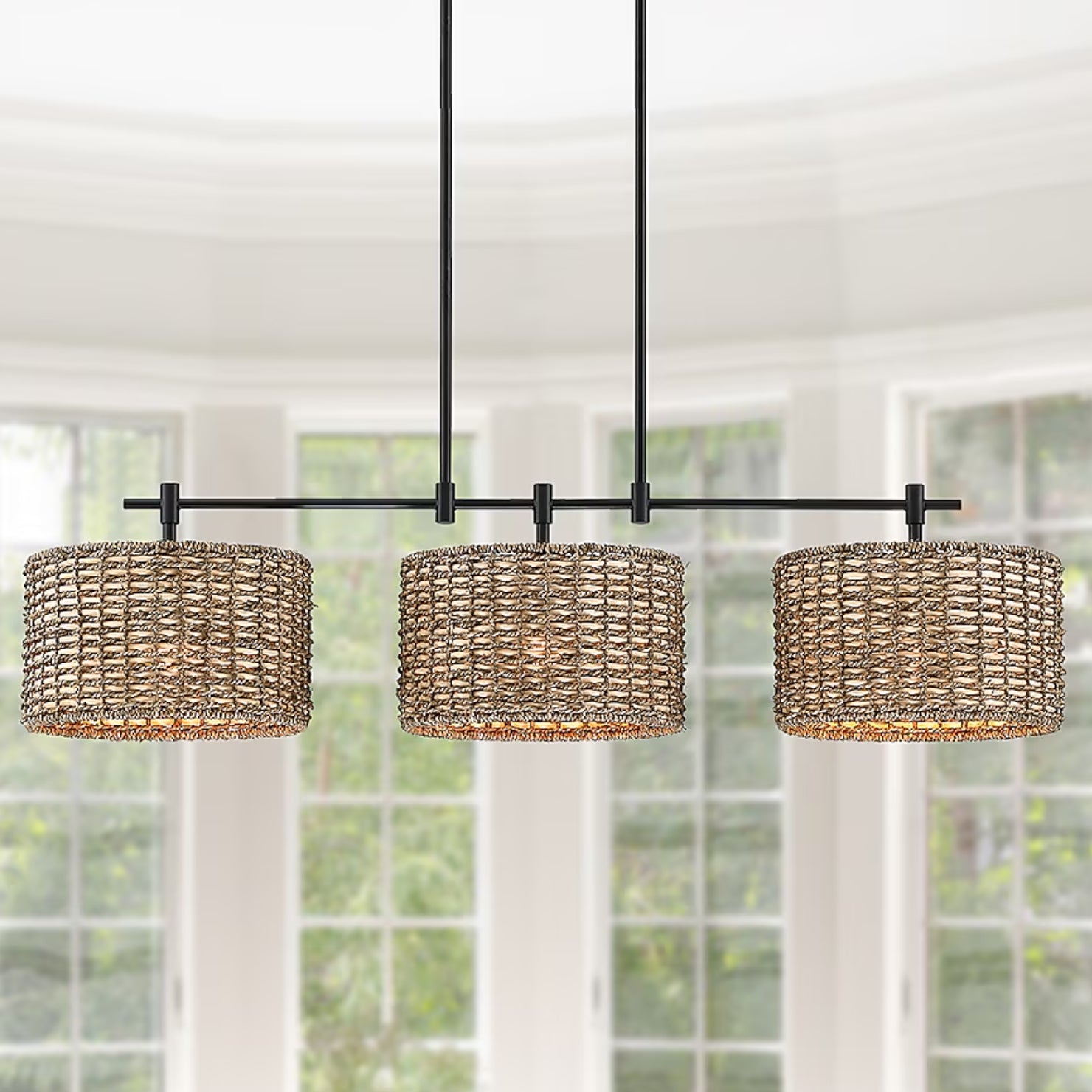 Luminária Pendente de Vime Sienna com 3 Luzes e Estilo Farmhouse.webp__PID:77411151-67b5-4da4-926c-ab79f7d6960f