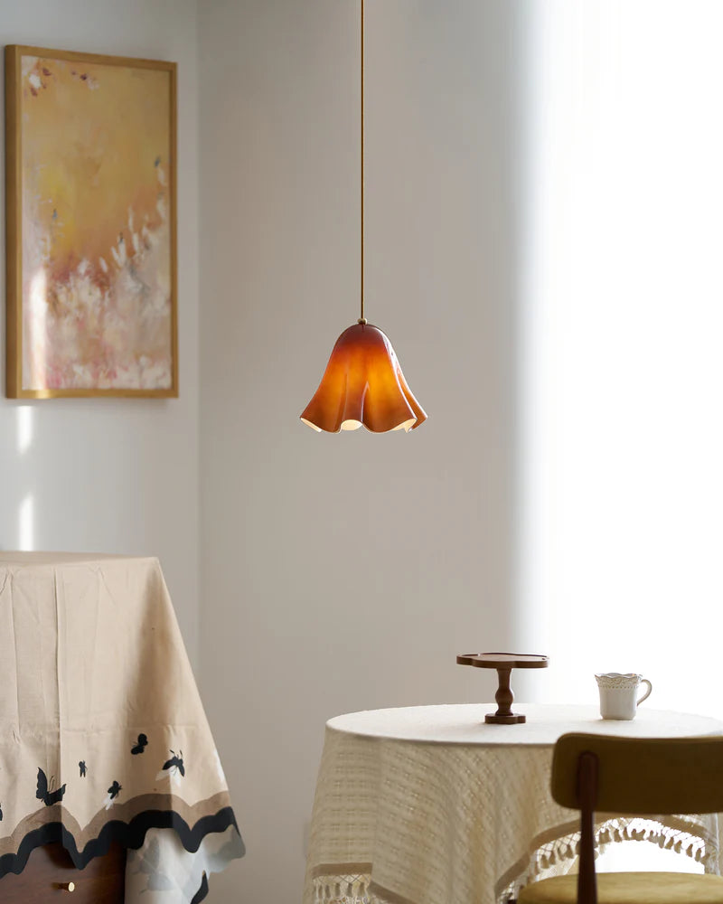 Juno Mid-Century Modern Muschelglas-Pendelleuchte (15).webp__PID:78c978d5-6415-4573-ae2a-e6631a7f5556