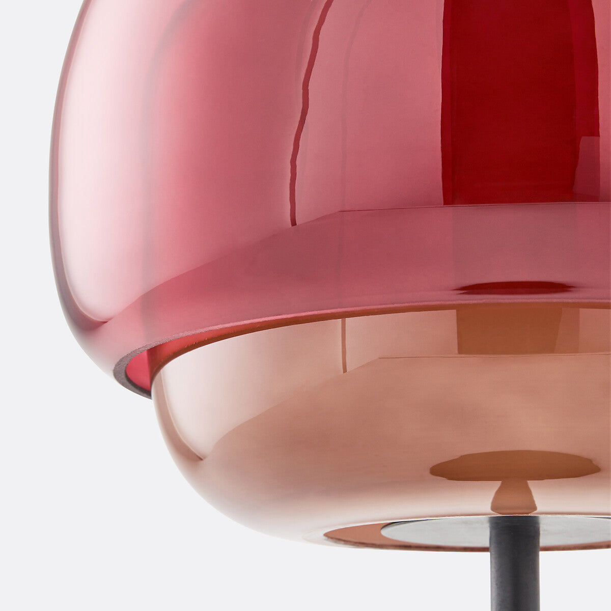 Lampada da tavolo in vetro colorato a doppia cupola moderna retrò Sanae (10).jpg__PID:4608e714-5b18-40b9-8acd-e806349c6061