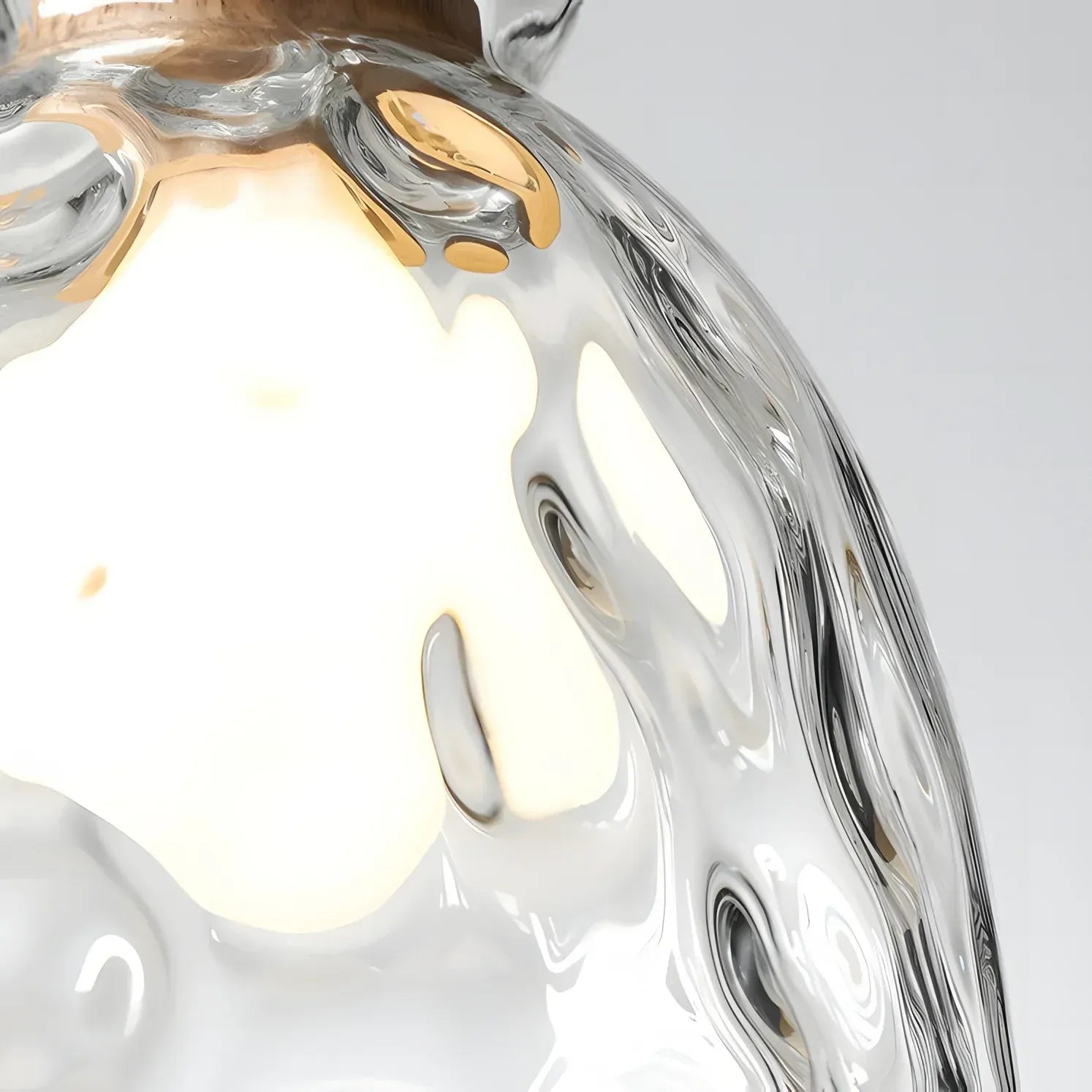 Freequana Rustikale Pendelleuchte aus geriffeltem Glas detail2.webp__PID:fed05b3a-da85-4b49-bffc-cd95ee9bc6bc