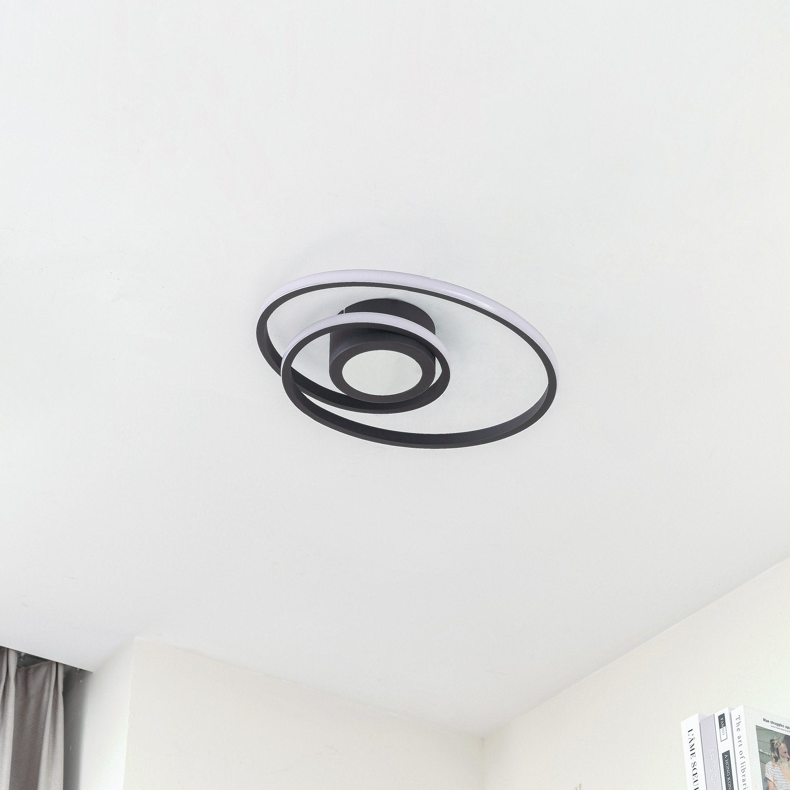 Sorelia Minimalist LED Tunnel Ceiling Light (2).webp__PID:efd5c970-2226-4a6e-b0ac-47c7c3deaa59