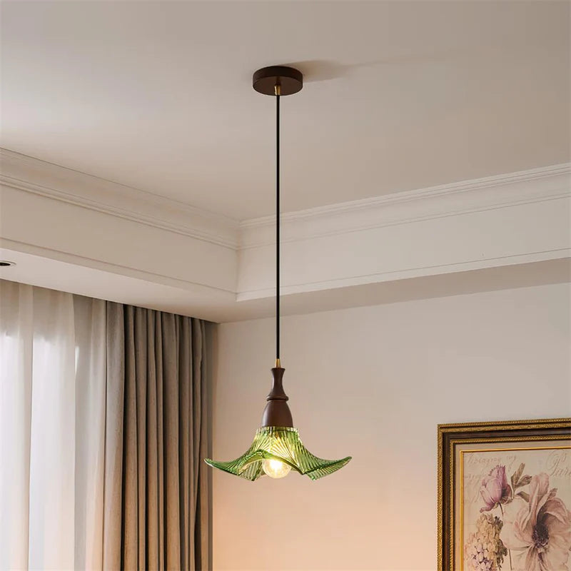 Adikia Moderne Hängeleuchte aus Holz mit künstlerischem Glas und Blumenmuster (13).webp__PID:386cbe7c-ca77-4ee4-a600-4b1aec0b89dd