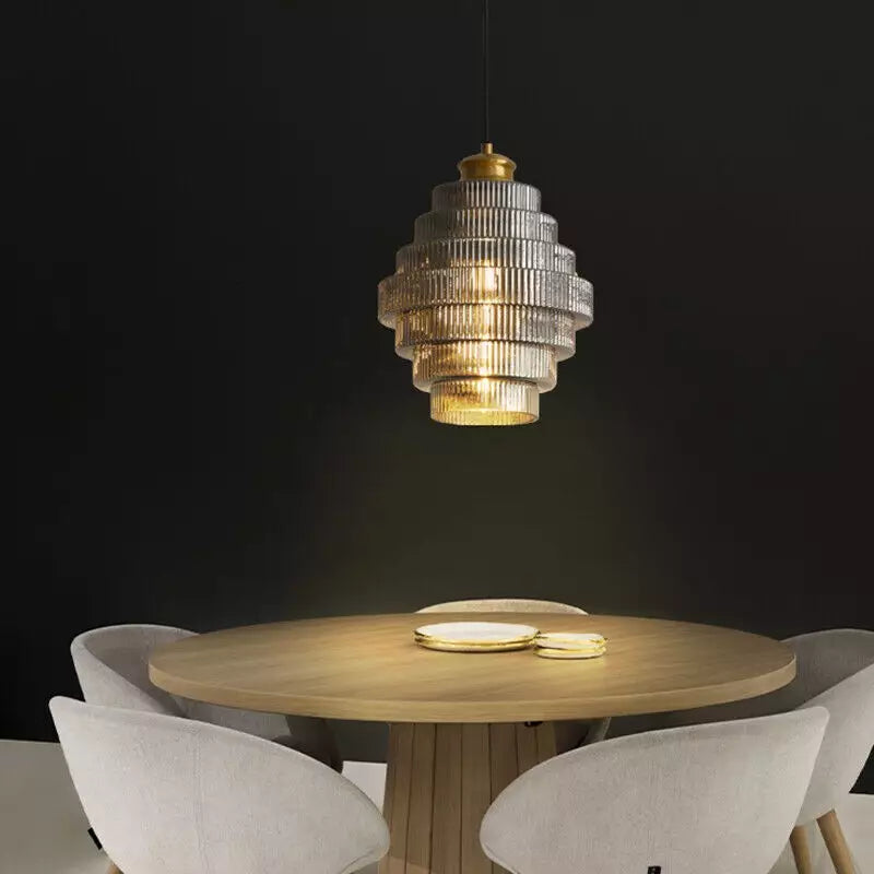 lampada a sospensione in vetro colorato a strisce con paralume in bottiglia di kaelyn (1).webp__PID:a3d34e90-fa77-4a44-ba22-60fab7a71f6a