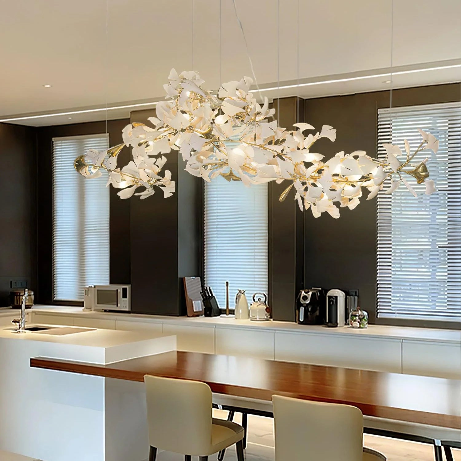 Aurelia Modern Organic Ginkgo Chandelier scene3.webp__PID:46ce8e51-eee5-454d-adf7-ff202fea1222