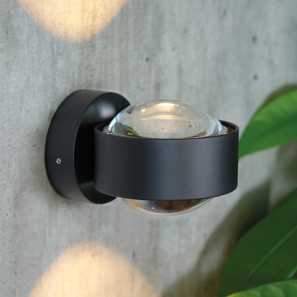 Myrnethor Minimalist Round Orb Wall Light (6).webp__PID:1e12fdb4-402b-46df-9587-f1ab1a24ea65