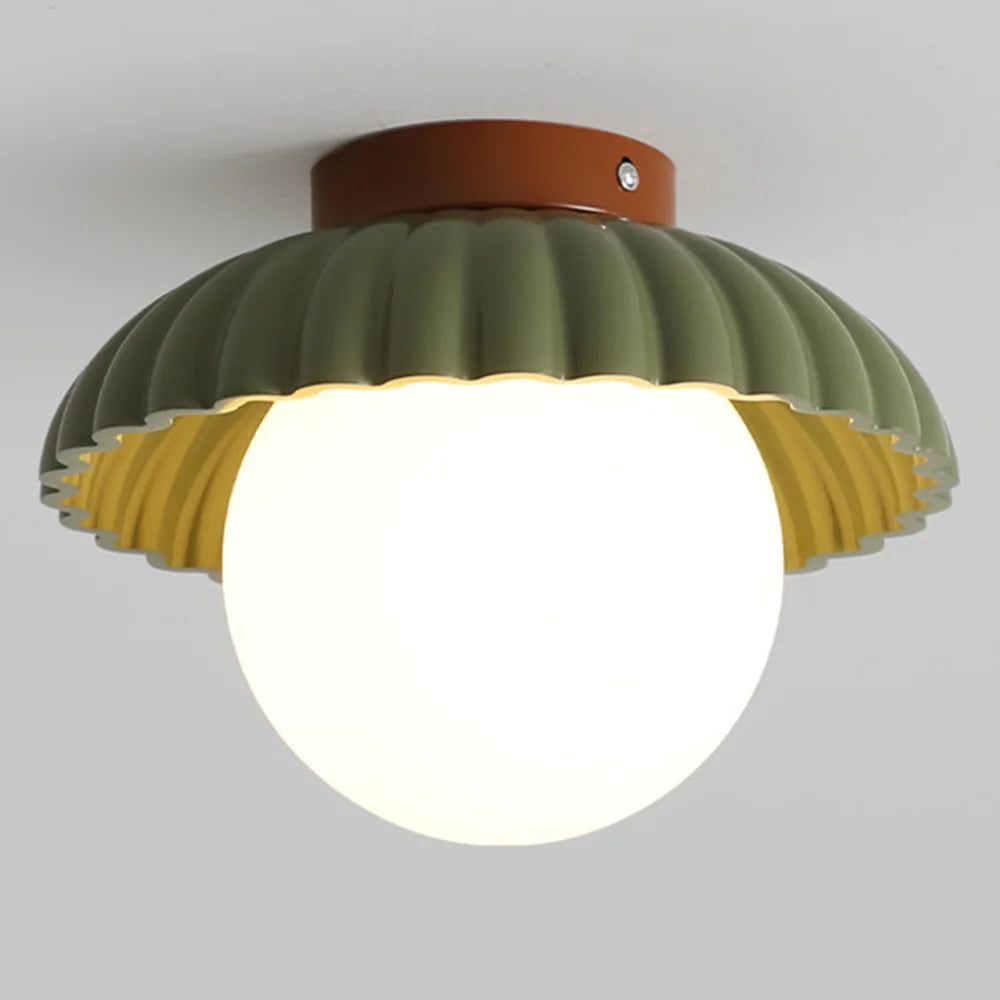 Plafonnier en verre Juno couleur crème, motif fleur en forme de bouton, référence : vert.