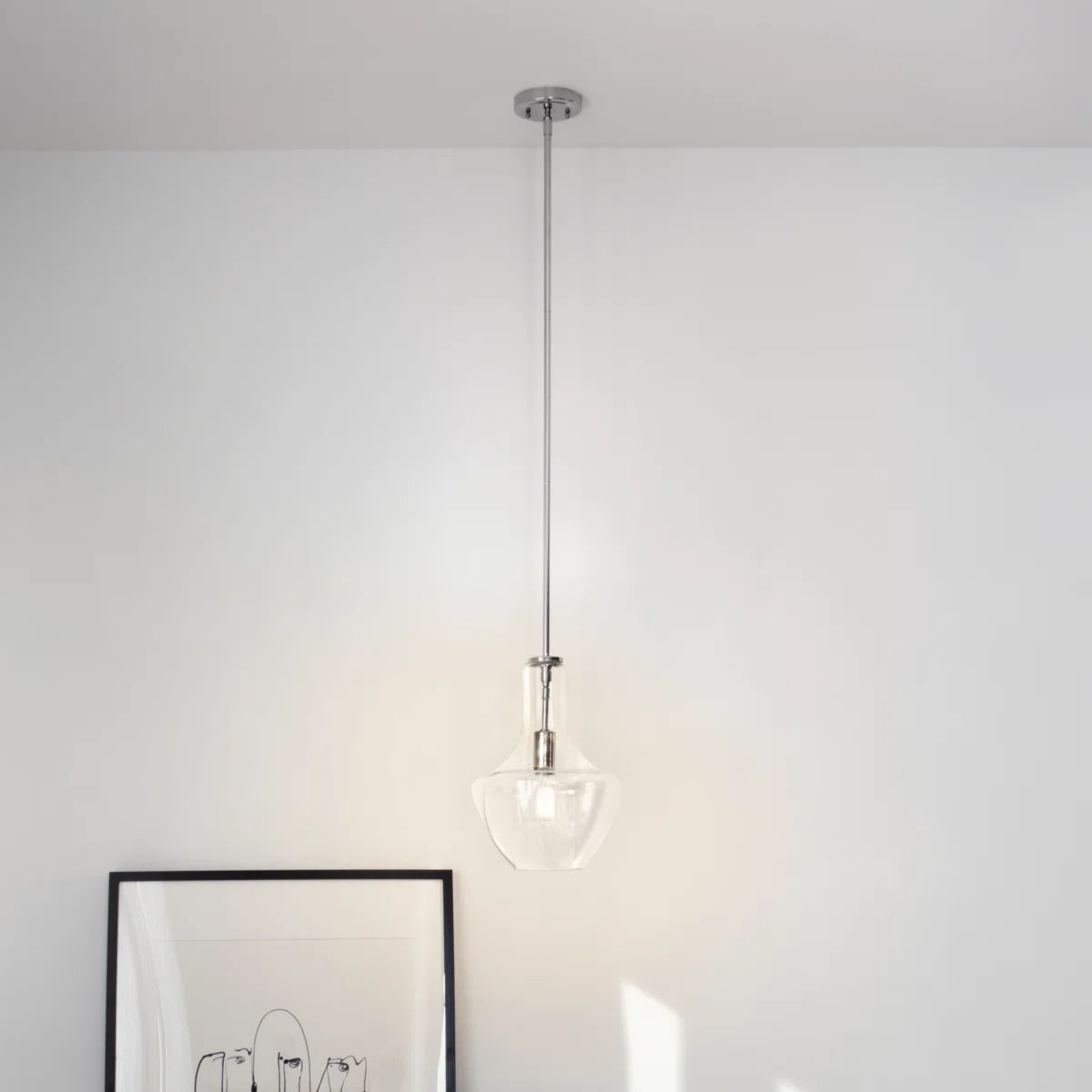 Lámpara colgante individual ajustable de vidrio estilo campana de granja moderna Cedra (13).webp__PID:e59cbe5f-540d-4a2f-ba3f-a1dfdee55056