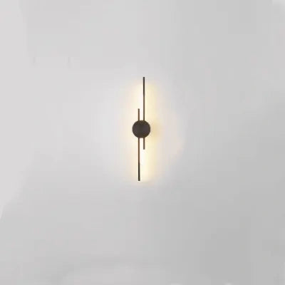 Applique murale linéaire minimaliste Lumen noire 42cm_副本.webp__PID:60cf00d3-175f-49b9-95b9-fd2ea834a320