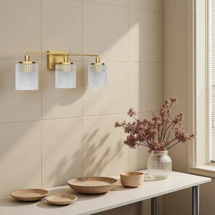 Eliot_Modern_3-Lichts_Geribbelde_Glas_Cilinder_Vanity_Wall_Lamp-15_1.webp__PID:b055dfe4-4acd-44d3-8d09-c1bedf3979c5