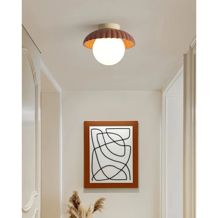 Plafonnier Juno Alien en verre crème 2.webp__PID:c1a6e4a9-2c5b-4e9a-b1ae-f6ca14f2b723