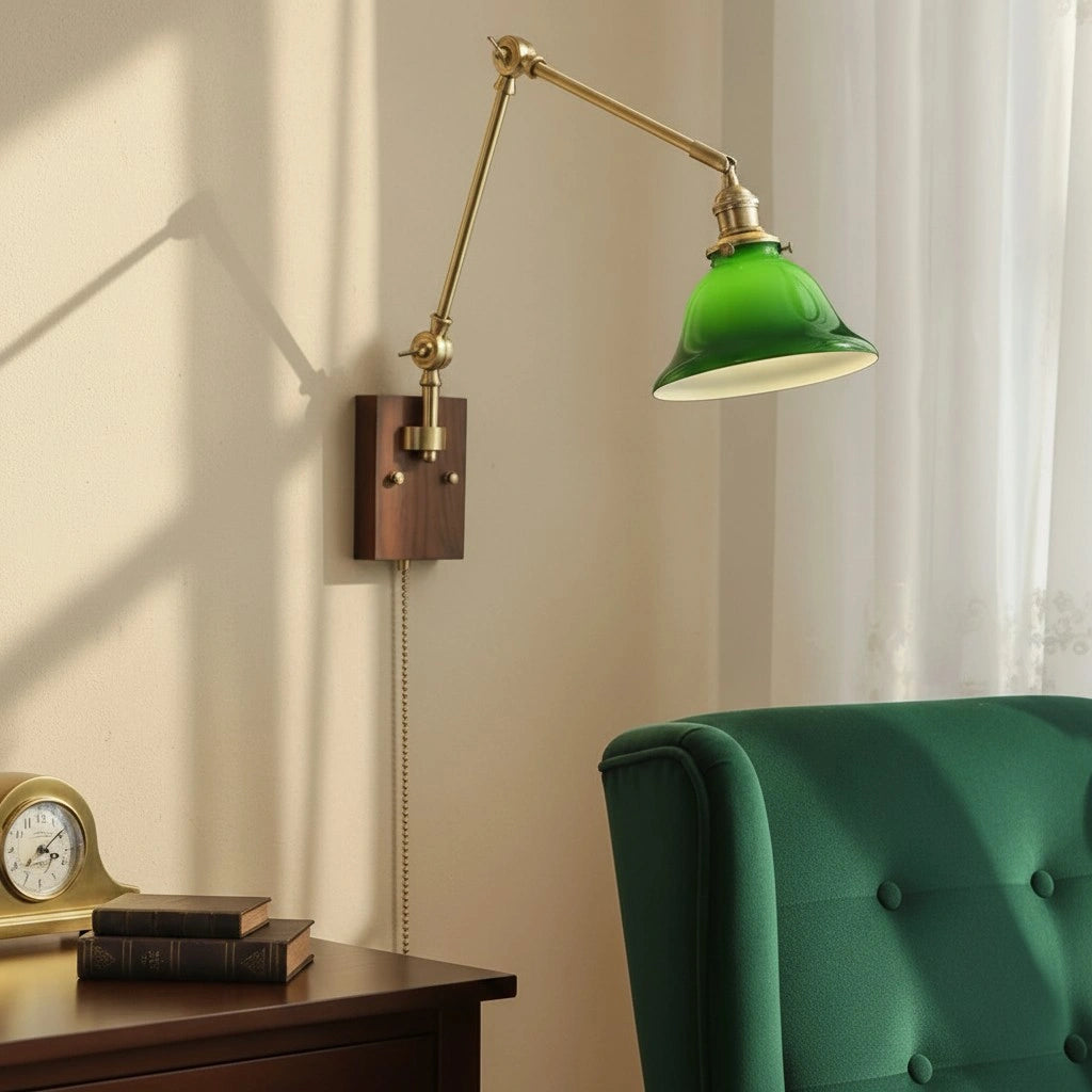 Virginia Vintage Brass Swing Arm Wall Lamp1.webp__PID:8169f9eb-4fef-4c20-a84b-c6905394a530