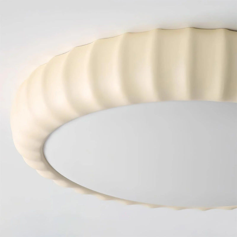 Clara Minimalist Fluted Disk Ceiling Lighting11.webp__PID:2b34c9fb-8888-44dd-8cc2-e0795d64d7de